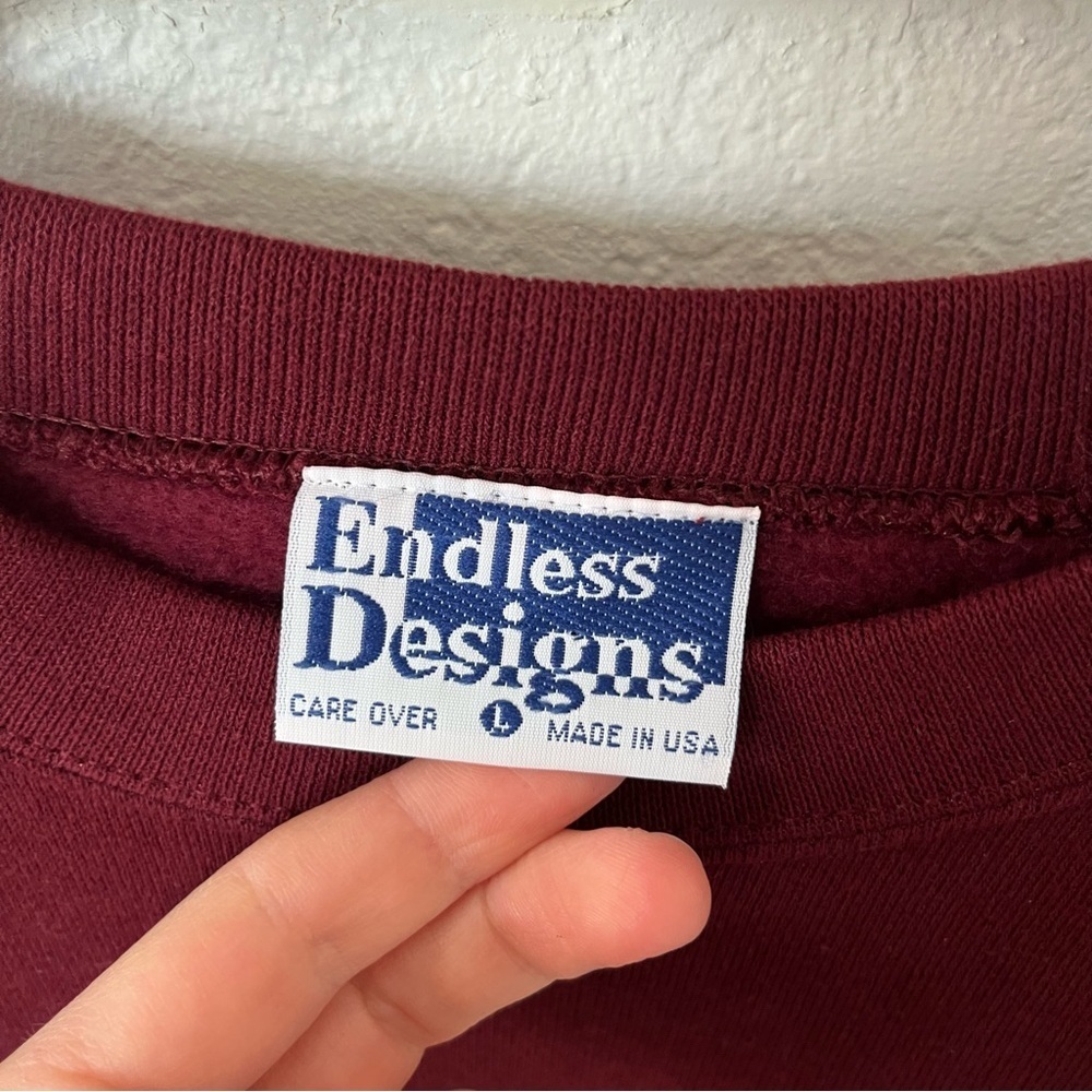Vintage Endless Designs Women's Large Grandmacore Crewneck Sweatshirt - Picture 3 of 8